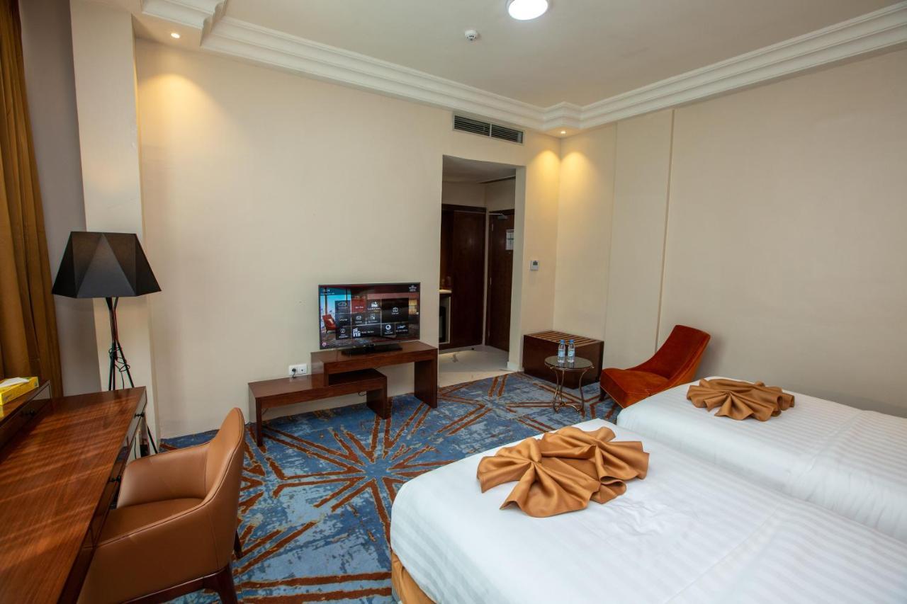 Hôtel Fleur de Lys Point E Dakar Extérieur photo